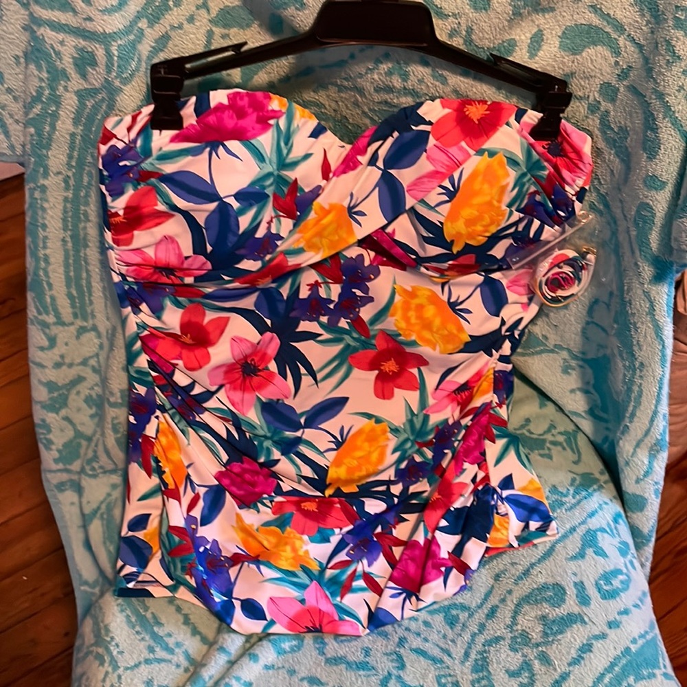 Bandeau tankini top